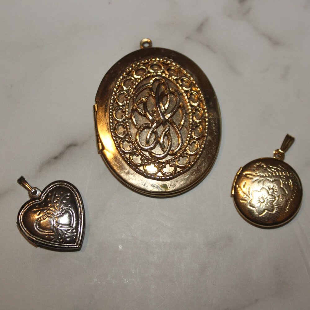 VINTAGE Lockets Jewelry Bundle 3 Piece Pendants Gold Romantic Photo Necklace